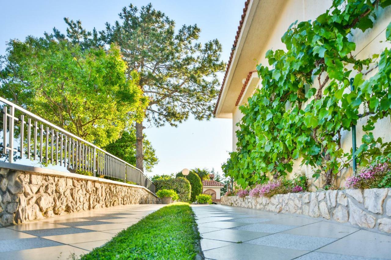 Bella Vista Apartments Crikvenica Exterior foto